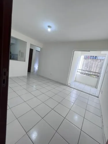 PASSO CHAVE NO CONDOMÍNIO GUARUJÁ 2 - ESTRADA DA MAIOBA - 02 QTS