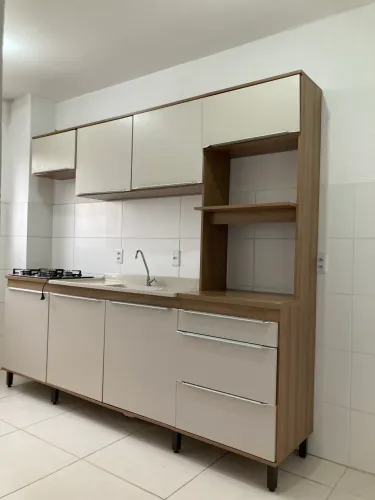 Aluga-se apartamento