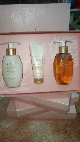 Lily kit Boticário 