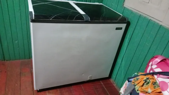 Vendendo um freezer tá novo