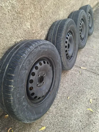 Rodas 14 VW c/ pneus Michelin bons - Furacao 4x100