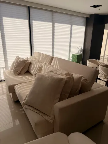 Sofá em tecido buclê apartamento