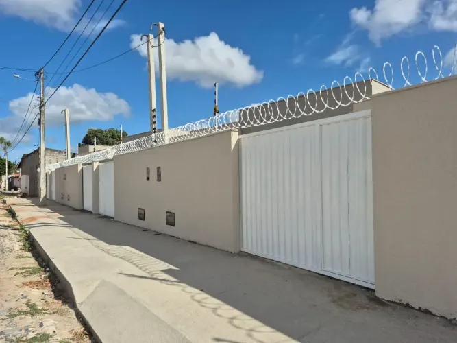 VENDE-SE CASA EM NOVA ESPERANÇA EM PARNAMIRIM-RN COM EXCELENTE LOCALIZAÇÃO