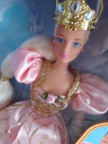 Boneca Barbie Rapunzel Lacrada
