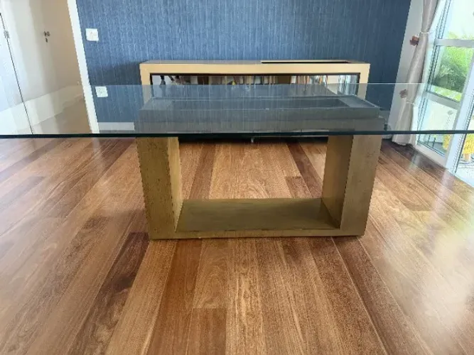 Mesa de Jantar Vidro e Madeira Nogueira - 2,50m - Design Moderno