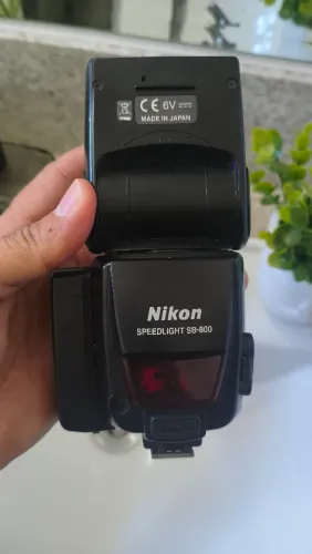 Nikon SB 800 - Com encaixe 5° pilha