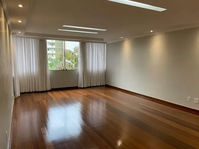 SQN 112 Amplo e Vazado Apto 3 Quartos - Direto com o Proprietário