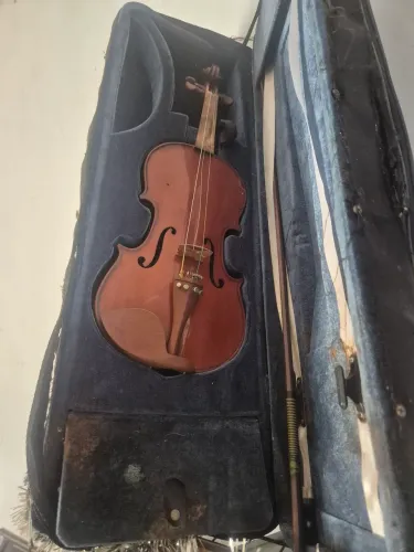 Violino antigo conservado