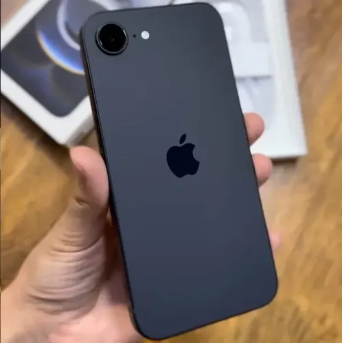 iPhone 16e / 128gb / Preto (Novo) 