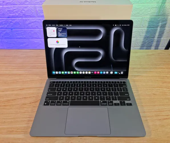 Macbook Air M1, Saúde Bateria 98%, impecável