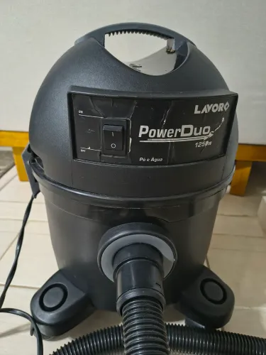 Aspirador Lavor completo.