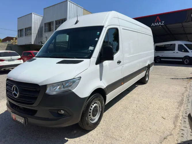 Mercedes-Benz Sprinter 317 Furgão E.lt.a. 2.0 Dies. 2027