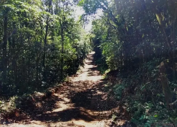 Terrenos à venda -> Vila Élvio, Piedade SP.
