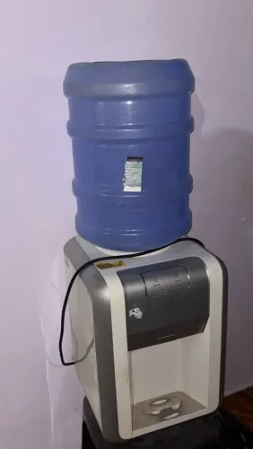 Bebedouro eletrolux *caso queira o garrafão vai de graca*