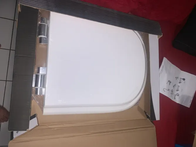 Assento Sanitário Formatos Elite com Soft Close Quadrado Poliéster Branco Policlass
