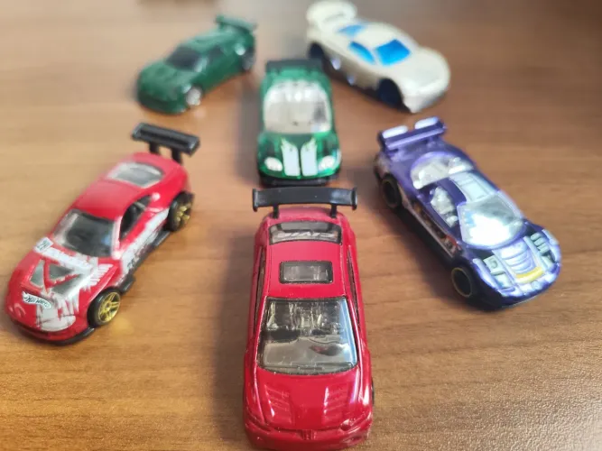Lote c/ 6 carrinhos hotwheels tema tuners 1