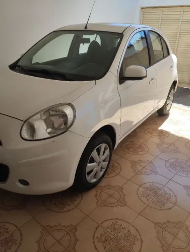 Nissan March S 1.0 16V Flex Fuel 5P 2014