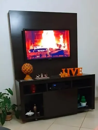 Painel e rack para sala