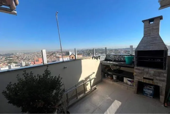 Cobertura mobiliada de 3 quartos para locação no Havaí 113 m²