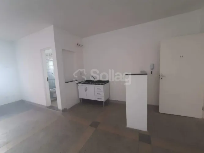 Studio para alugar no Centro da cidade de Vinhedo, interior de São Paulo.