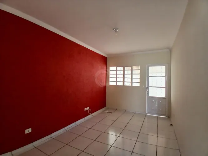 Linda casa para locação com 03 dormitórios no Piracicamirím em Piracicaba.