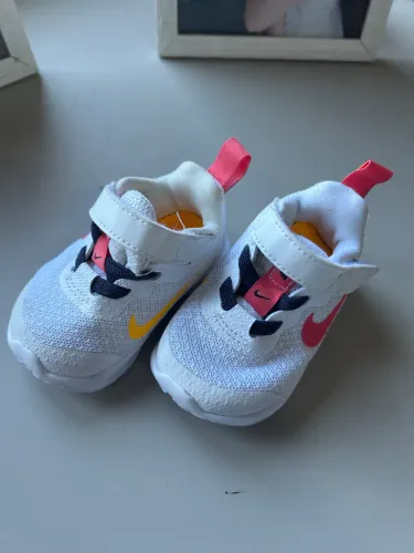 Tênis Nike infantil