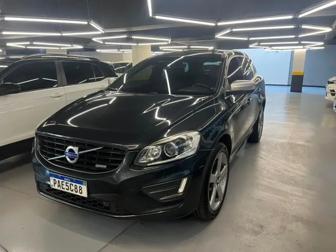Volvo XC 60 T-5 R-design 2.0 FWD 5P 2015