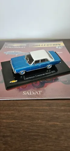 Comodoro Sedan 1975 - Coleção Chevrolet Collection - Carrinho Miniatura 1/43
