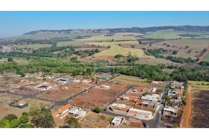 Terreno a venda 250 m² no bairro Vista Linda em Serra Azul -SP