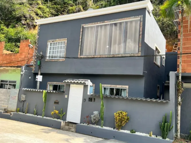 Vendo casa em Lídice