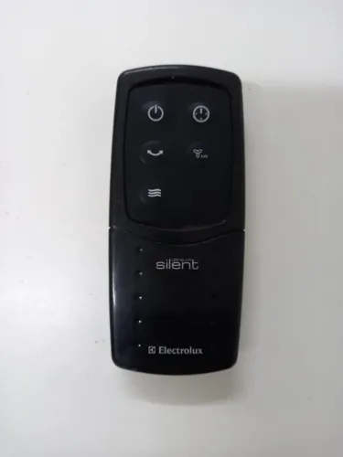 Controle remoto ventiladores de torre Electrolux da linha Ultra Air Silent.