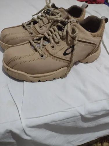 Vendo tênis Okley