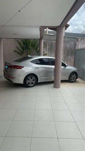 Hyundai Elantra 2.0 16V Flex Aut. 2017