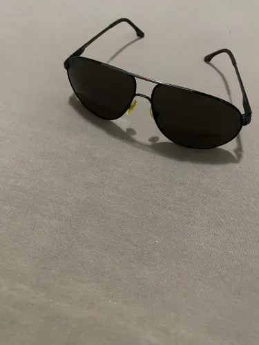 Óculos Carrera original (sem detalhes)