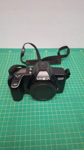 Câmera analógica minolta dynax 3000i