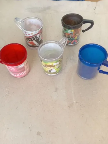 Canecas em acrílico