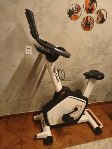 Bike argometrica profissional Reebok usada 