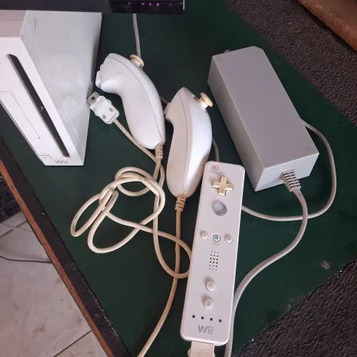 Nitendo wii com vários jogos