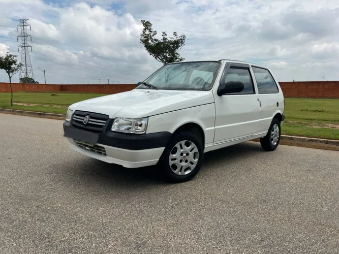 Fiat Uno Mille 1.0 Fire/ F.flex/ Economy 2P 2013