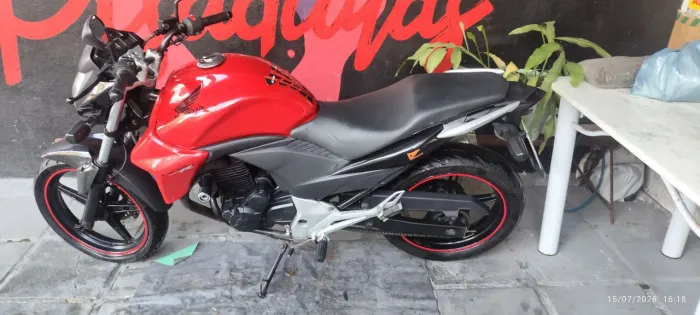 Honda CB 300r 2011