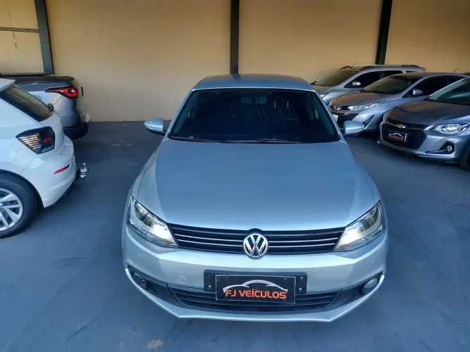 Volkswagen Jetta Comfortline 2.0 T.flex 8V 4P Mec. 2012