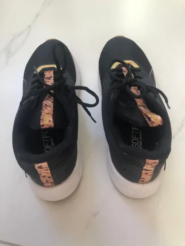 Tênis feminino