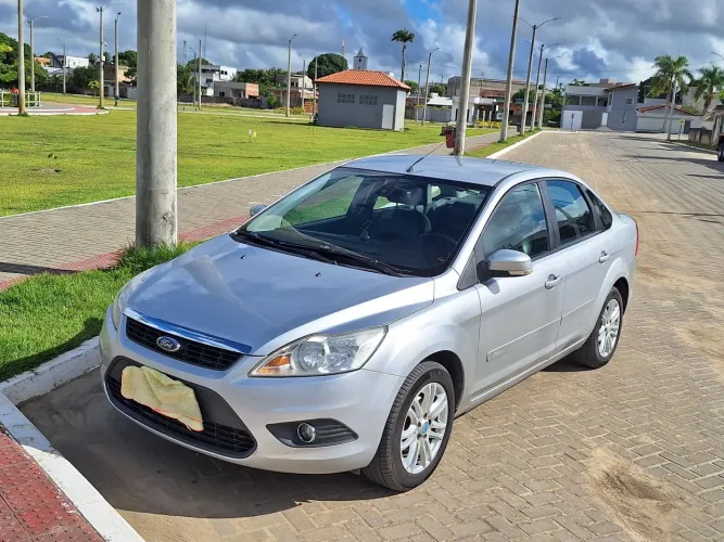Ford Focus Sedan 2.0 16v/2.0 16V Flex 4P Aut. 2013