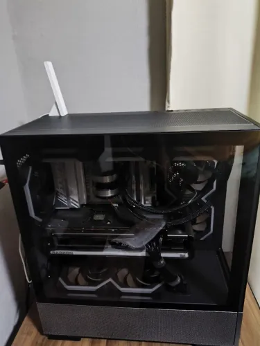 Gabinete Gamer Montech Sky Two