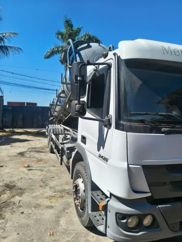MB 2426 sugador limpa fossa
