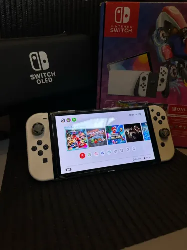 NITENDO SWITCH