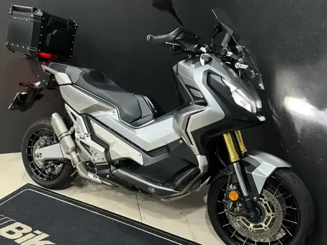 HONDA X ADV 750 ÓTIMO ESTADO