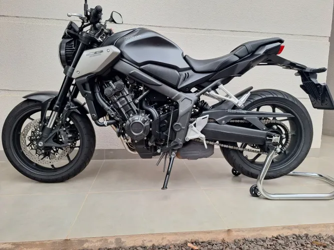 Honda CB 650R 2024