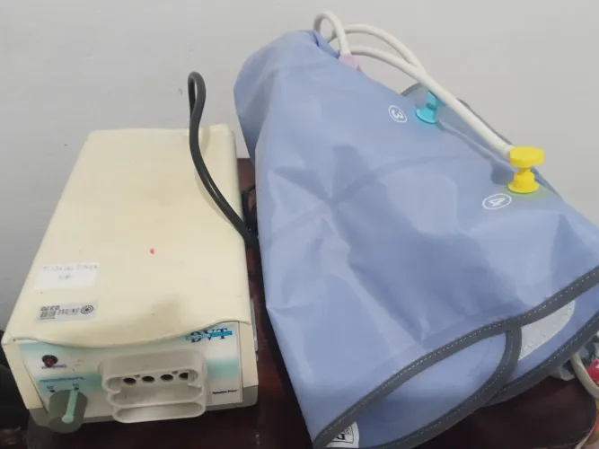 Vendo máquina de pressoterapia