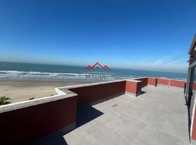 Apartamento à Venda no Condomínio Montezuma Praia Grande/SP 300 m²